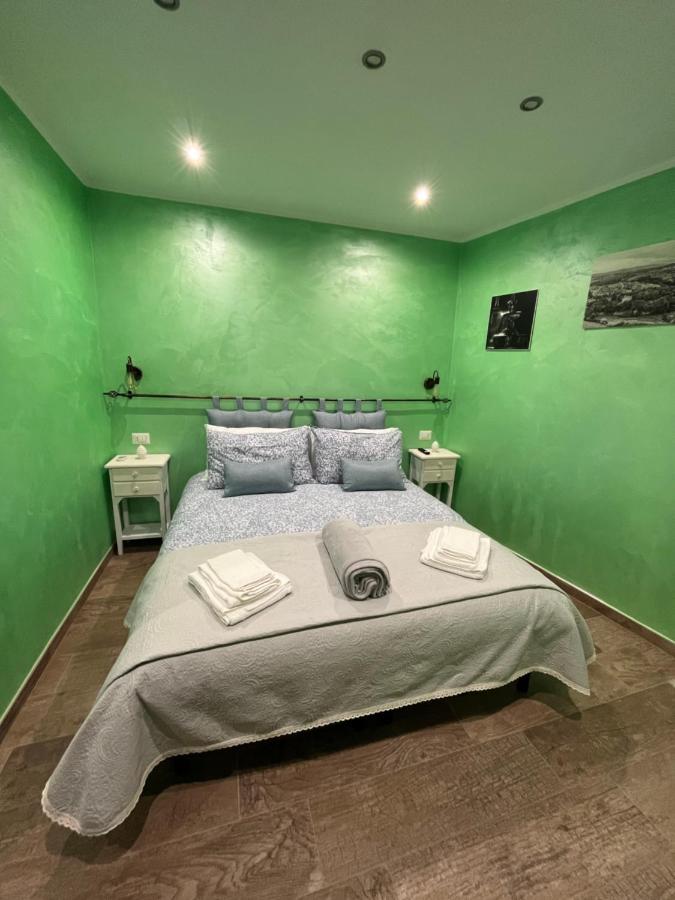 Casa Vacanze La Ripa Sutri Buitenkant foto